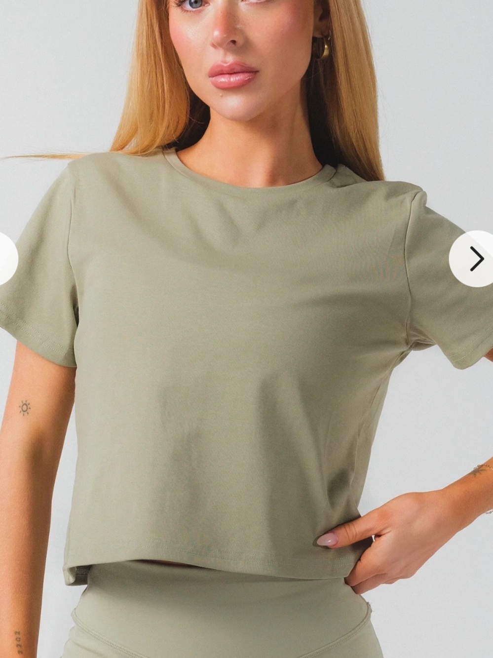 ACTA – Limited Garden Party sage baby tee